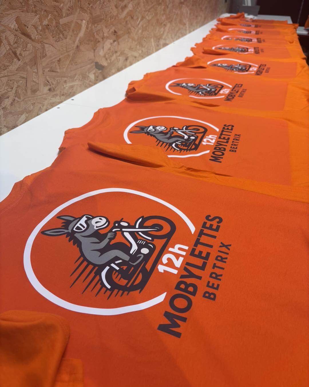 Les t-shirts des 12 heures de mobylettes de Bertrix