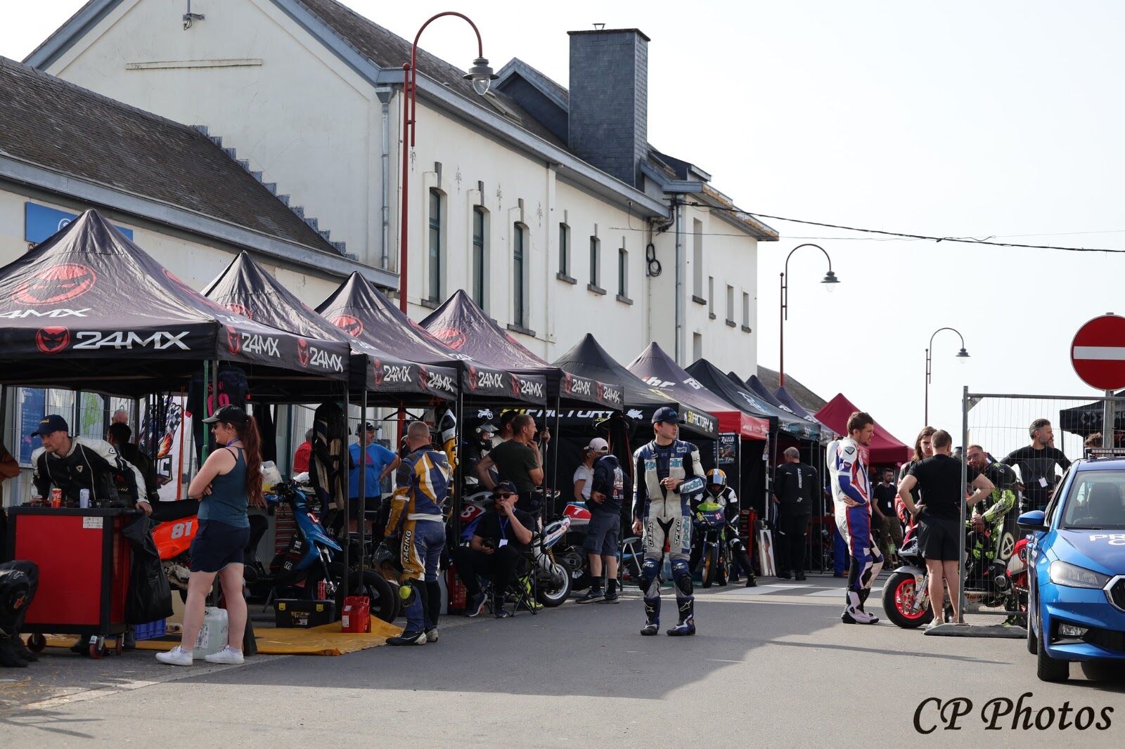 Les tentes du paddock