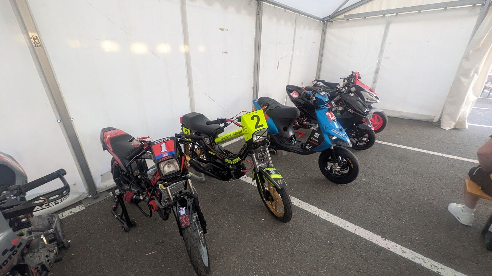 La mob n°2 au parc fermé